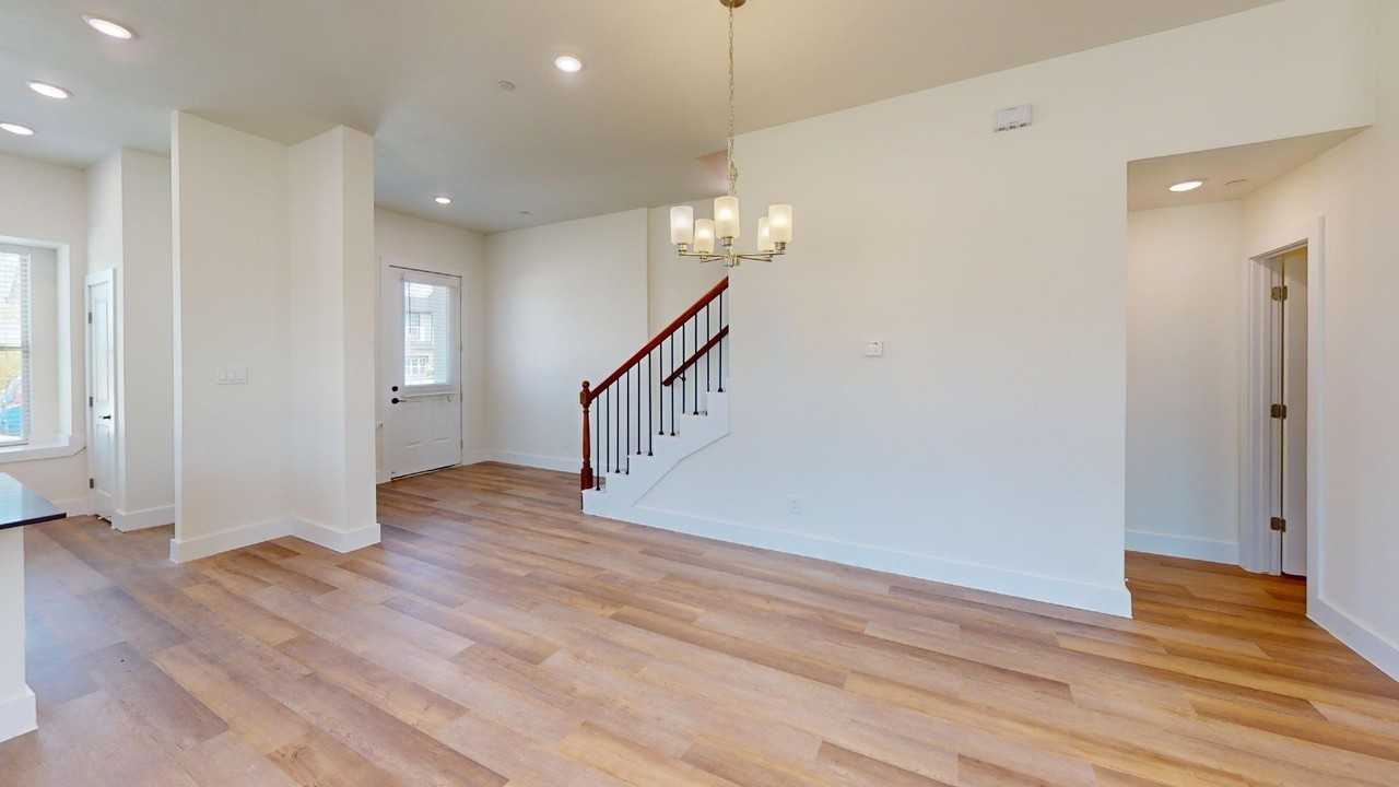 373 Buck Ridge Dr - Photo 7 of 24