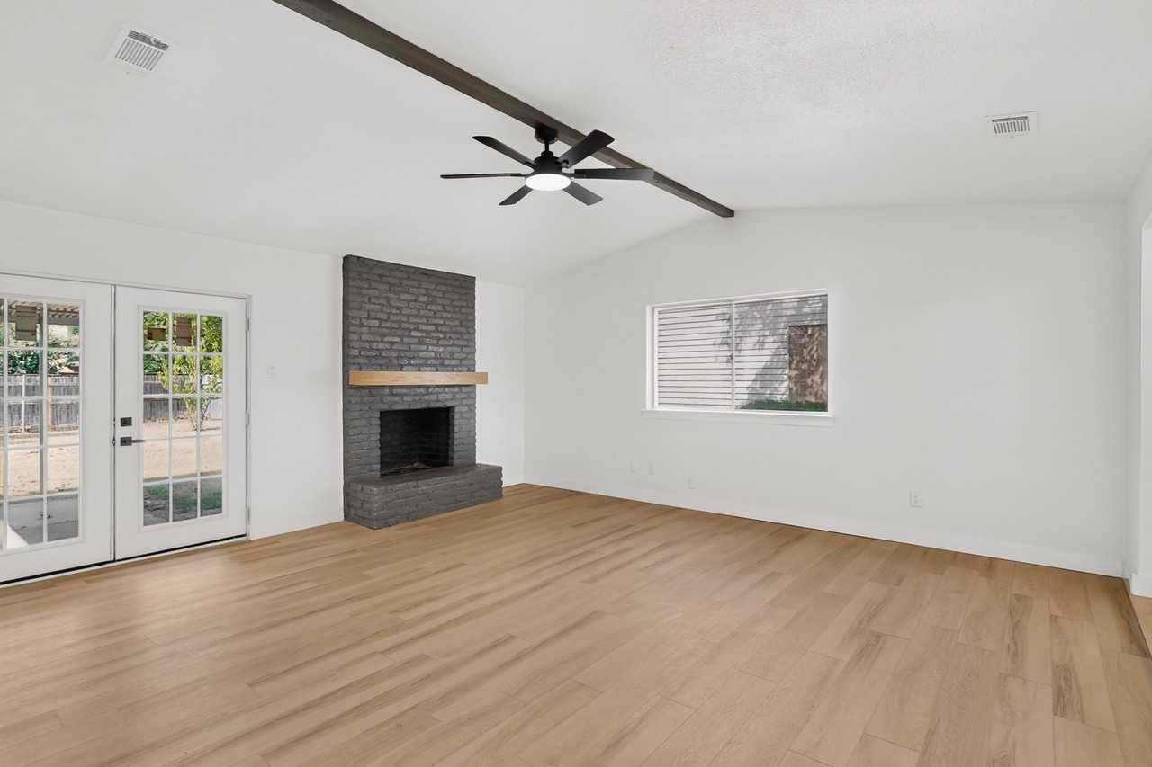 11231 Pelican Dr - Photo 6 of 32