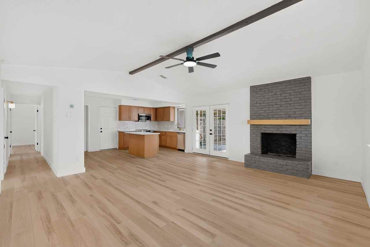 11231 Pelican Dr - Photo 7 of 32