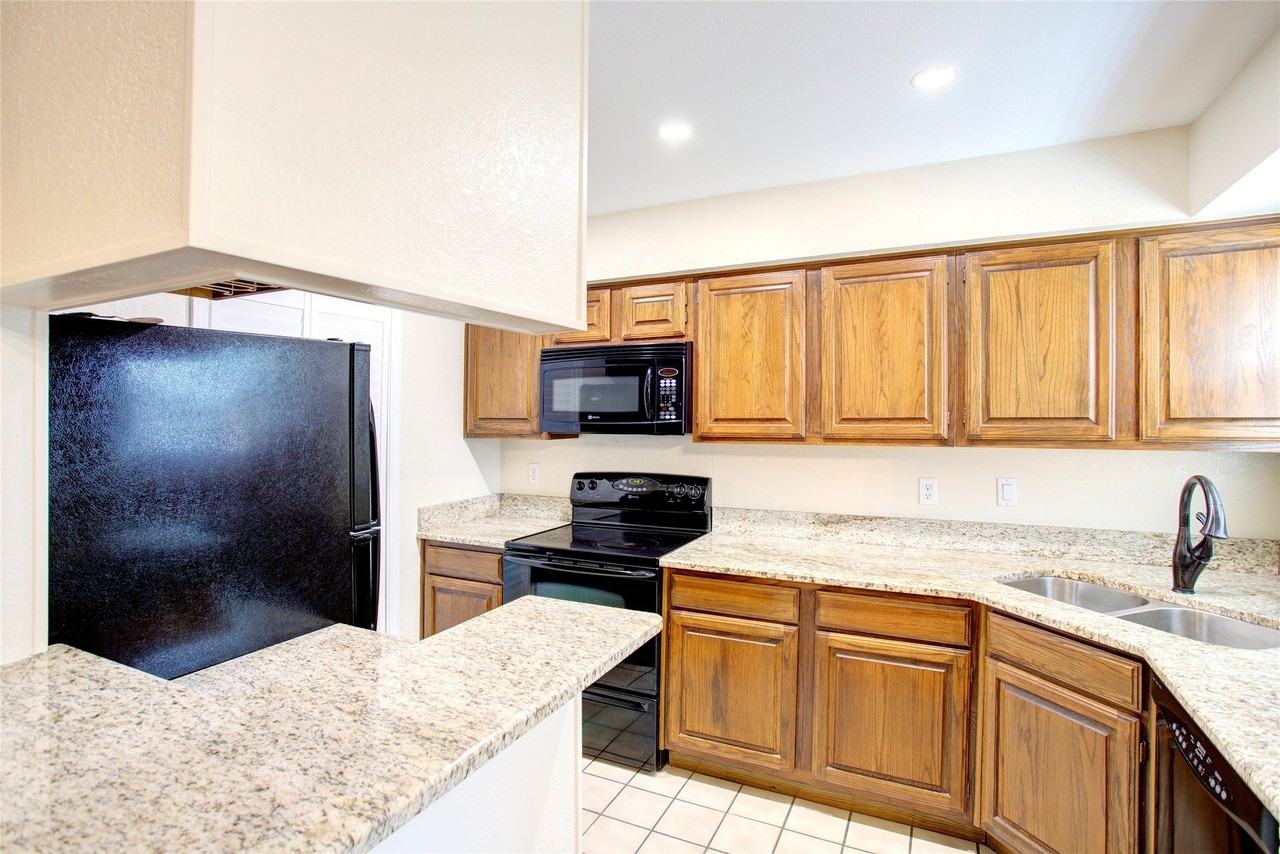 1304 Harwell Dr #4811 - Photo 5 of 16