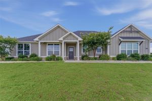 featured image of 1037 Flagstone Dr