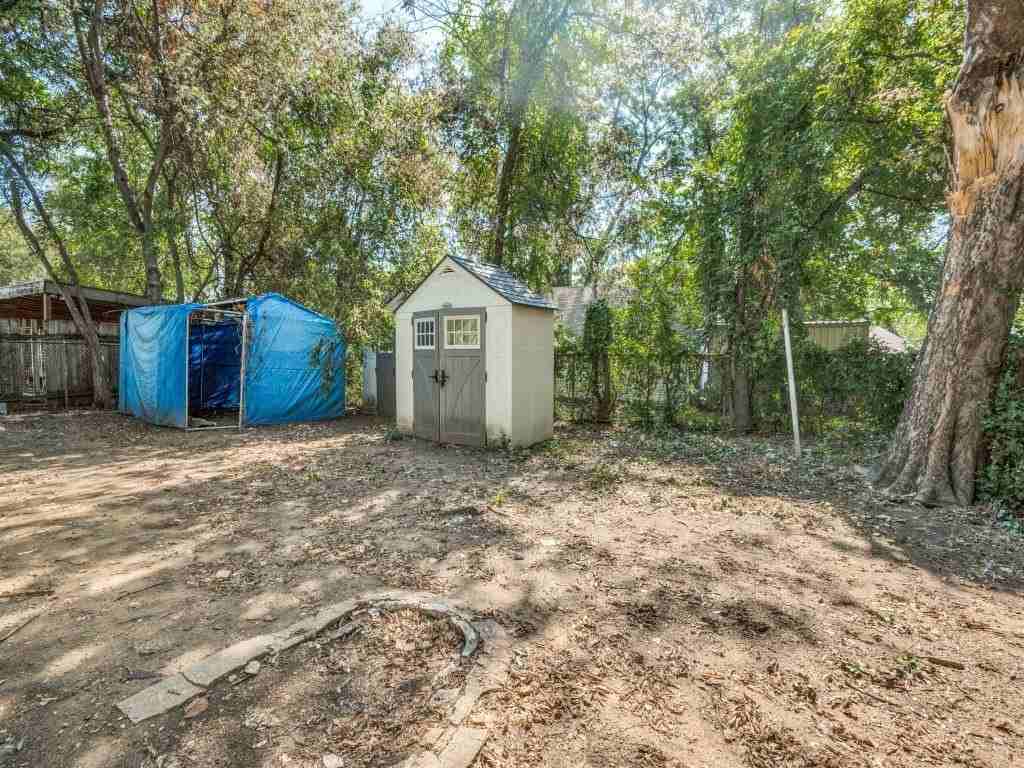 3902 Kenilworth St - Photo 4 of 24