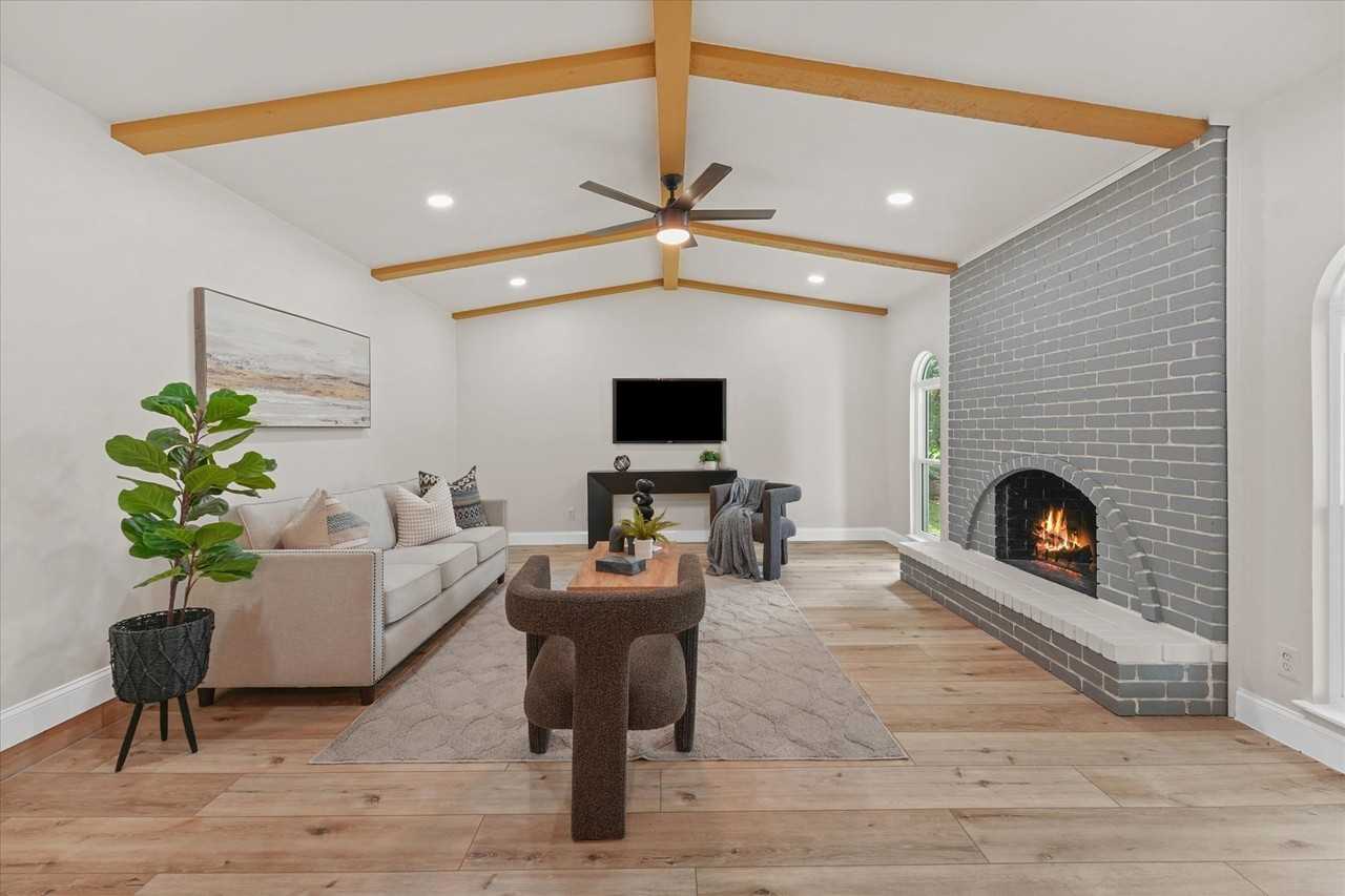 3022 Ravine Trl - Photo 5 of 28