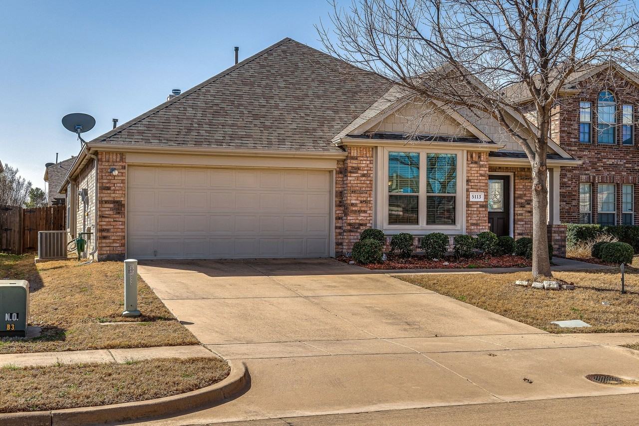 5113 Bear Valley Dr - Photo 2 of 29
