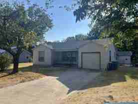 1817 Throckmorton St - Photo 1 of 1