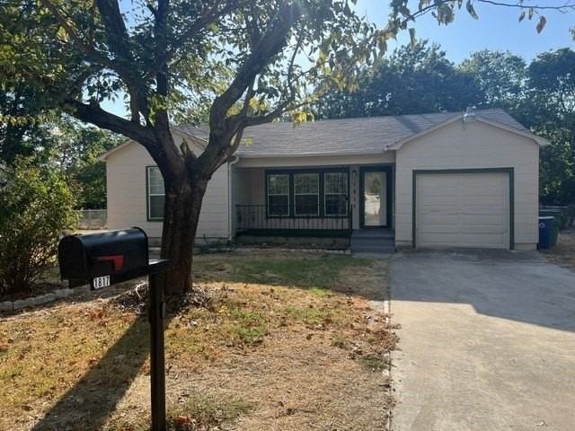 1817 Throckmorton St - Photo 2 of 14