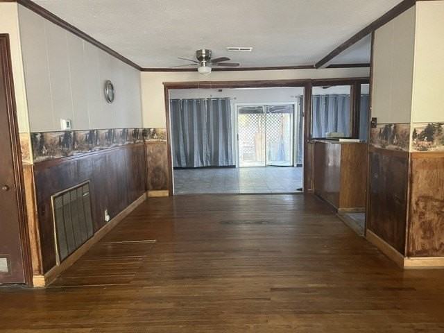 1817 Throckmorton St - Photo 6 of 14