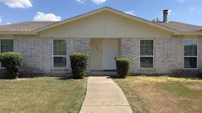445 Sandy Knoll Dr - Photo 1 of 1