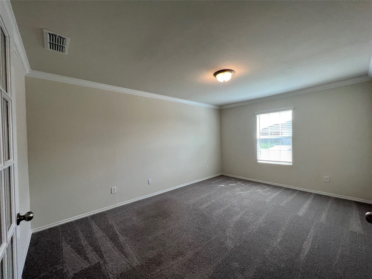 16013 Crews Ave - Photo 3 of 22