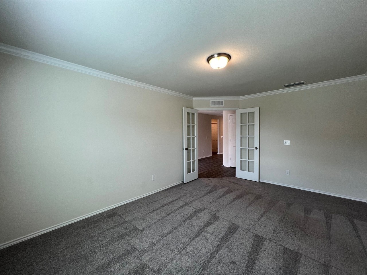 16013 Crews Ave - Photo 4 of 22