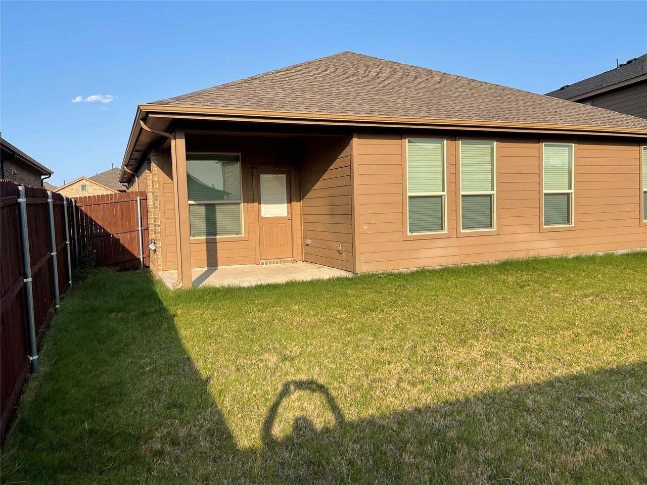 9109 Stormcrow Dr - Photo 4 of 17