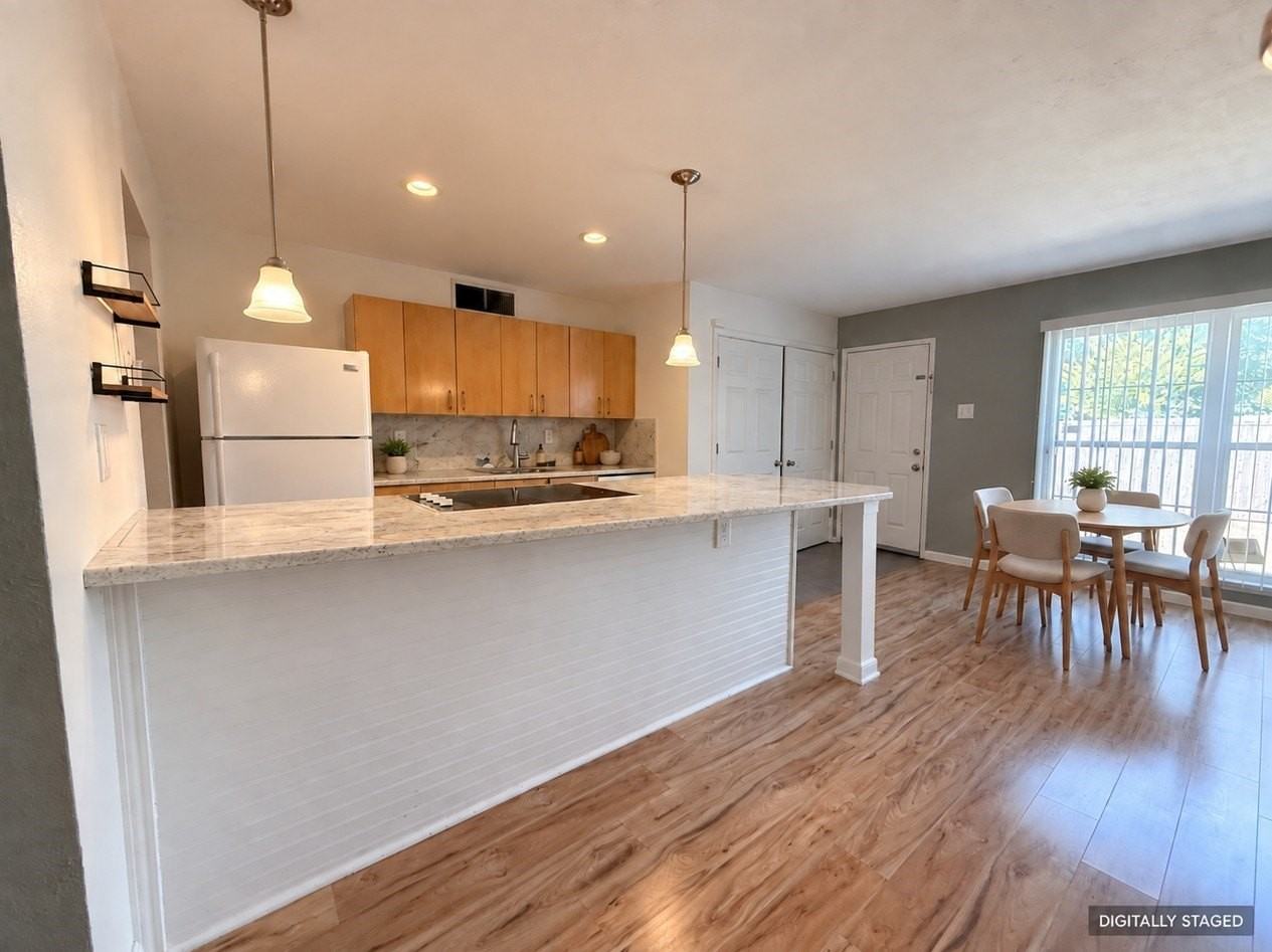 1008 S Jupiter Rd - Photo 4 of 15
