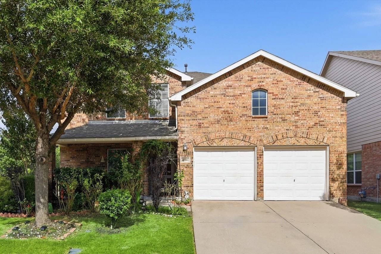 13201 Padre Ave - Photo 3 of 36