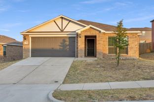 740 Saratoga Ln - Photo 1 of 1
