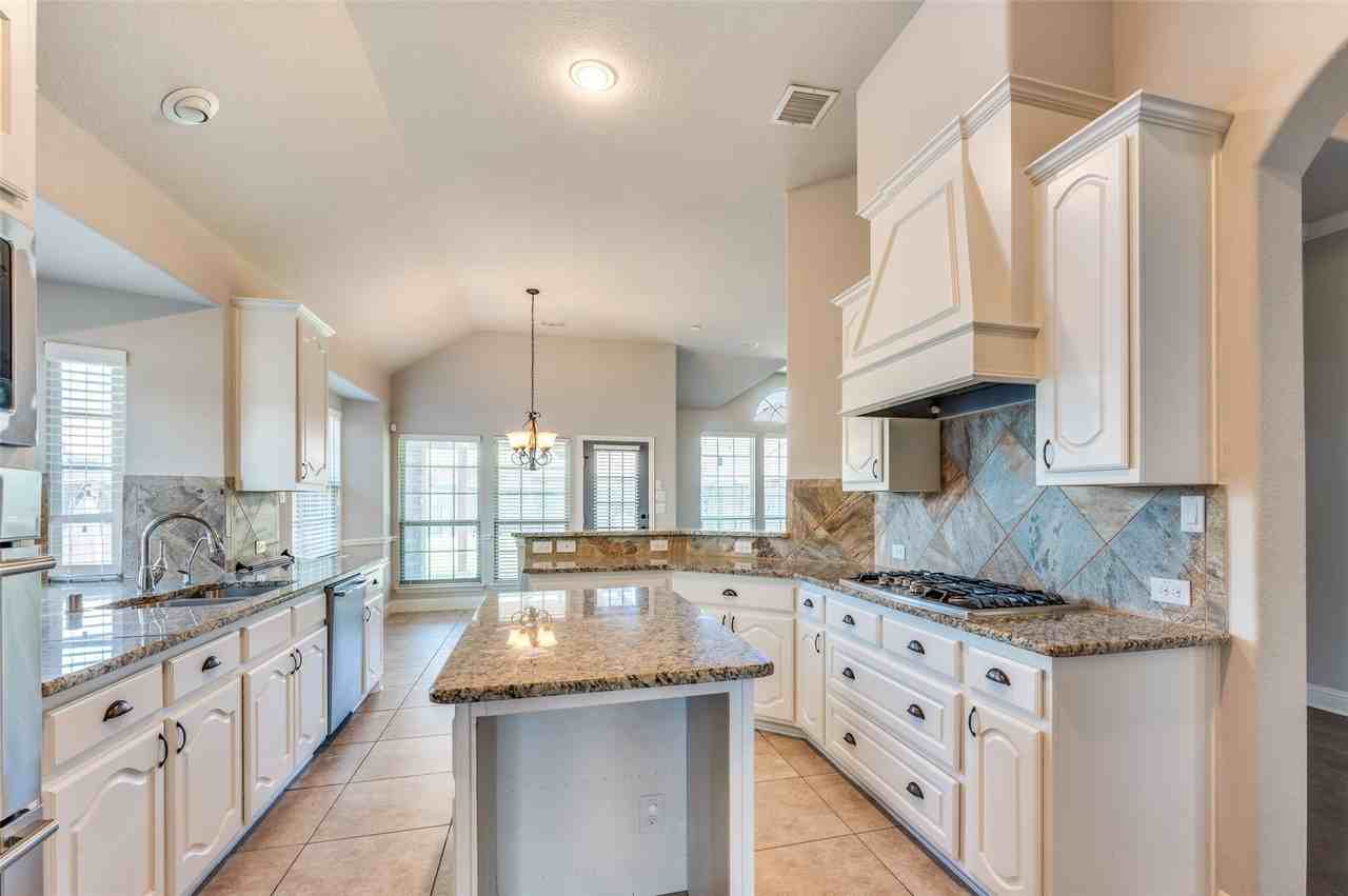 2812 Pino - Photo 4 of 20