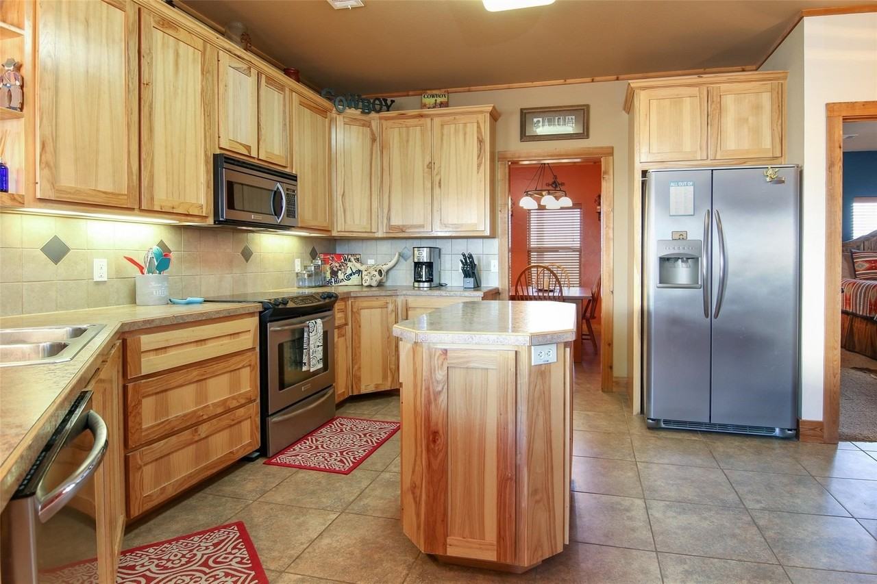 7158 Luella Rd - Photo 5 of 40