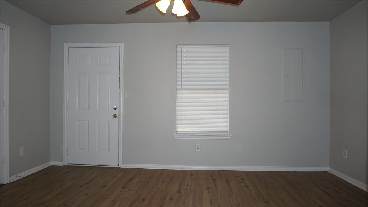 5105 Flamingo Rd #5105 - Photo 6 of 15