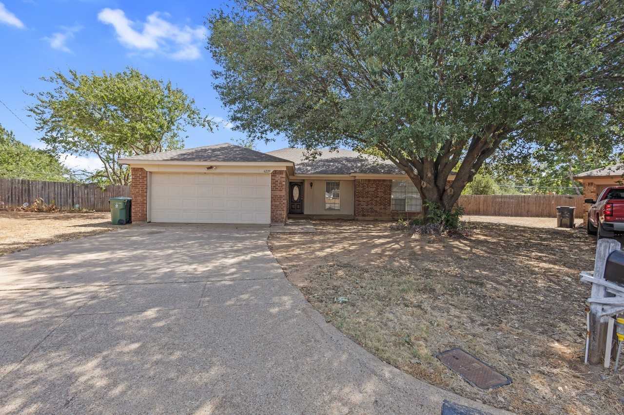 6229 Maple Springs Dr - Photo 2 of 28