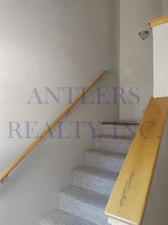 2811 Lincoln Ave - Photo 2 of 14