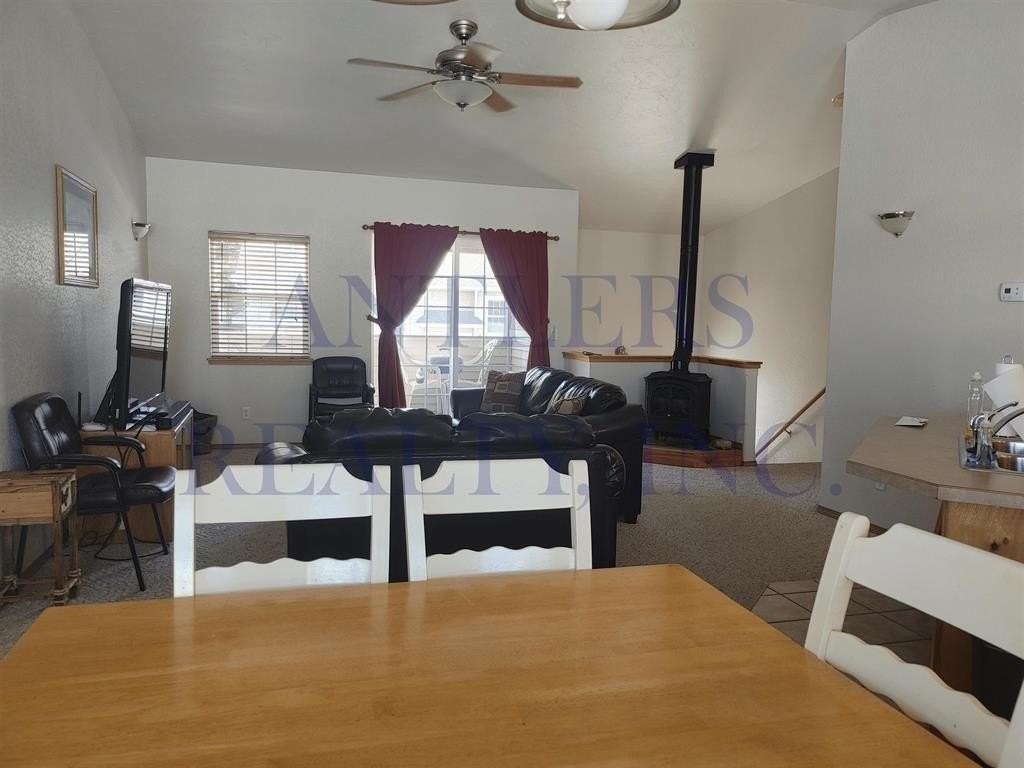 2811 Lincoln Ave - Photo 7 of 14
