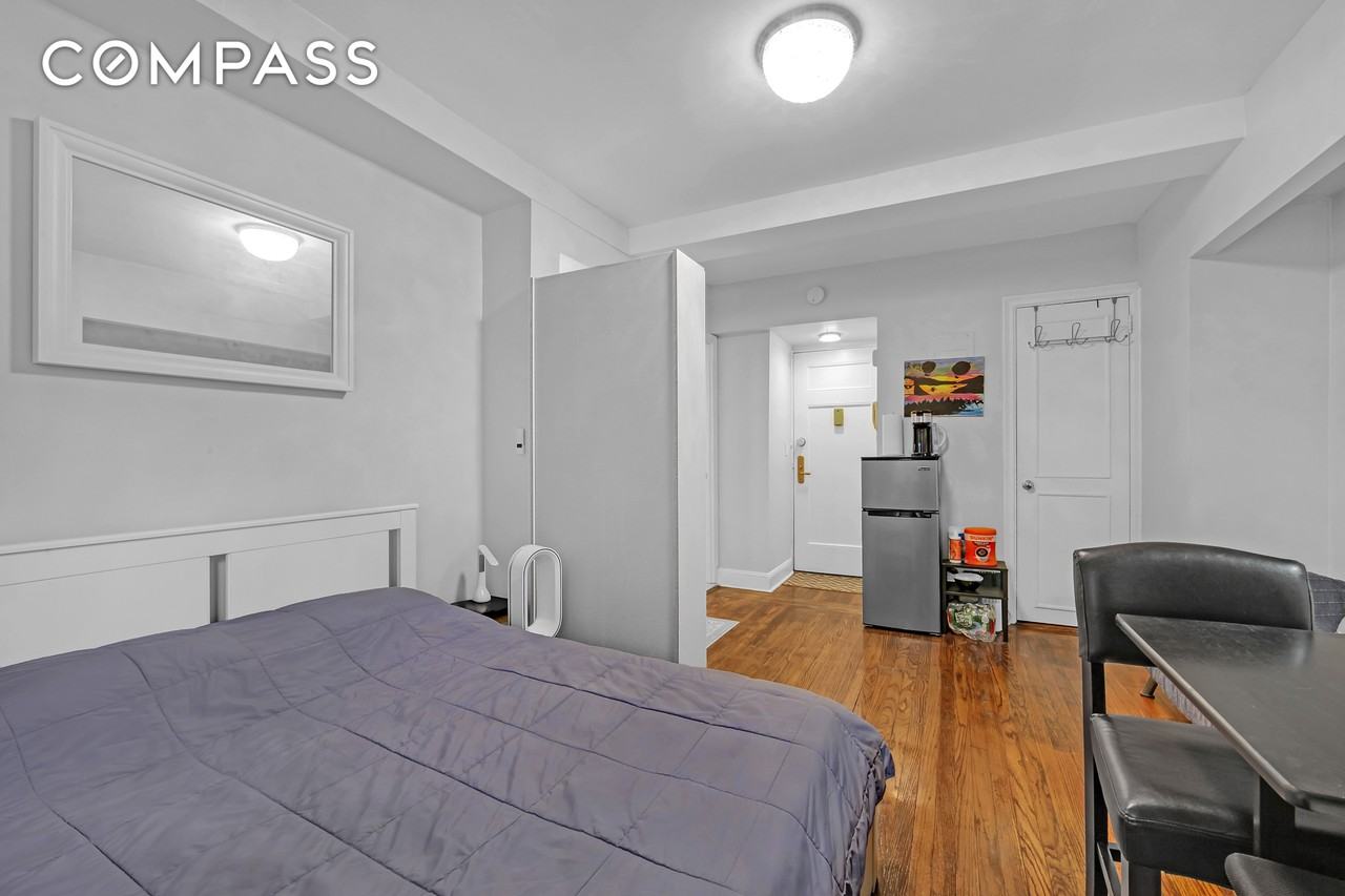 25 Tudor City Pl #318 - Photo 5 of 17