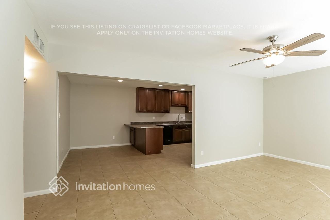 436 W La Jolla Dr - Photo 4 of 15