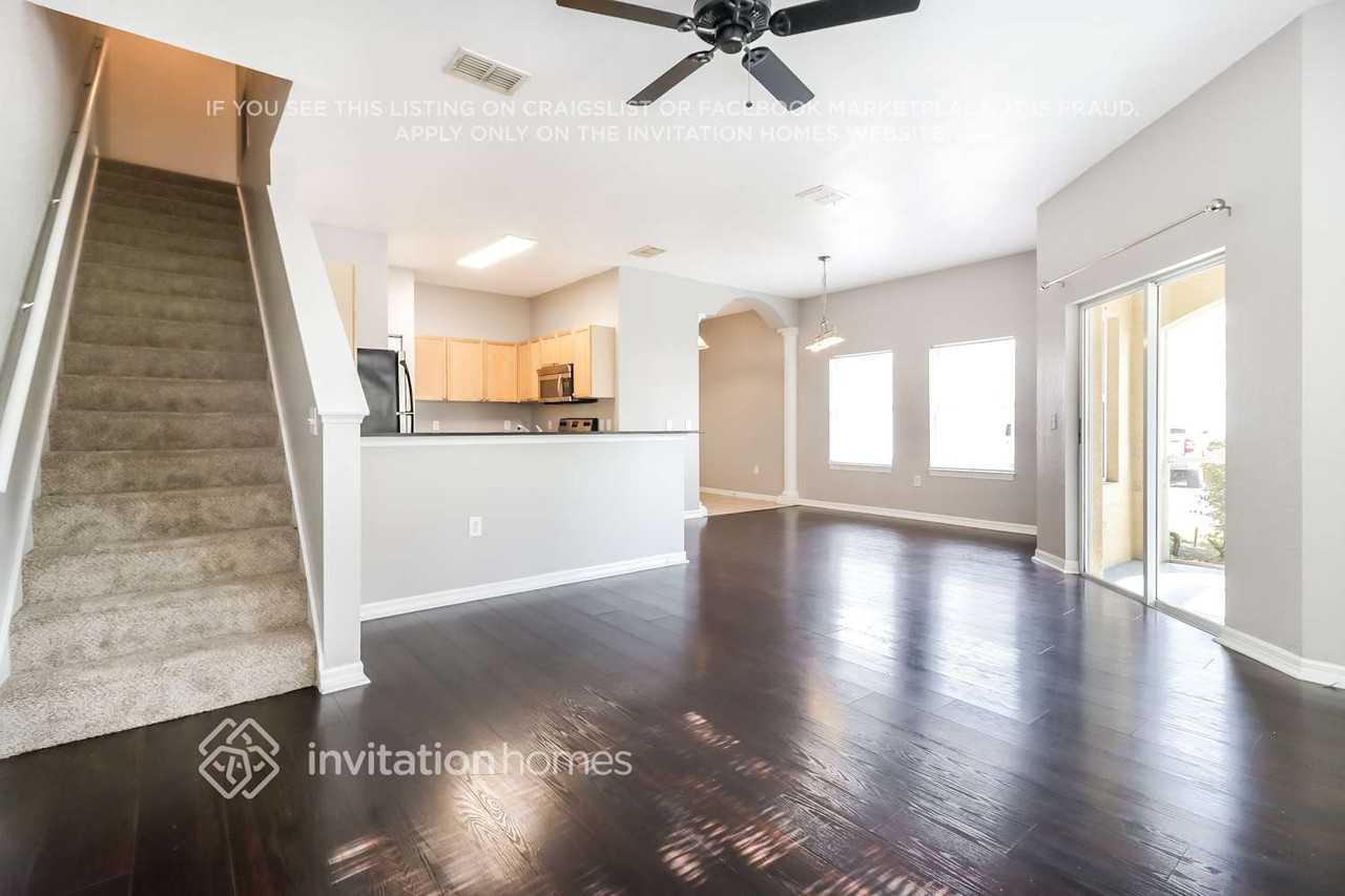 18002 Majestic Kings Pl - Photo 4 of 18