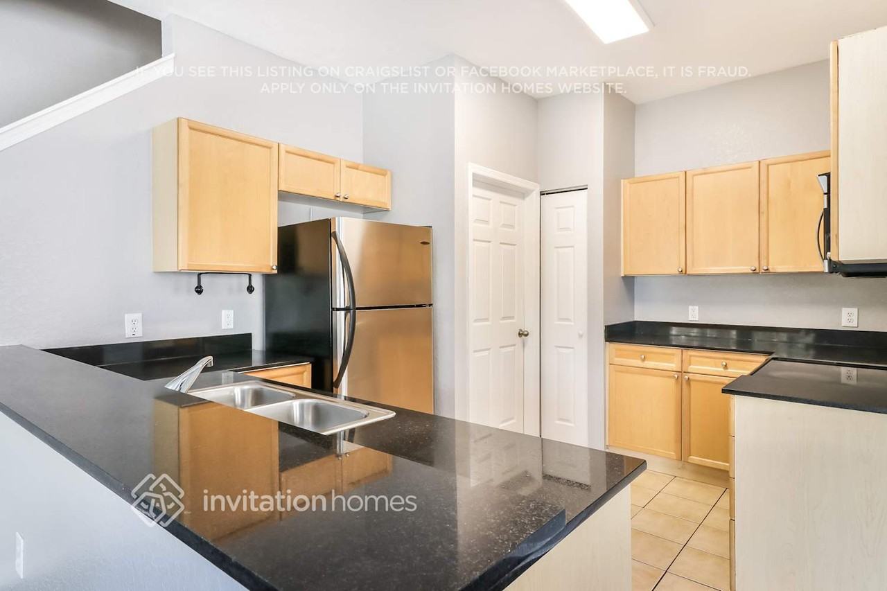 18002 Majestic Kings Pl - Photo 7 of 18