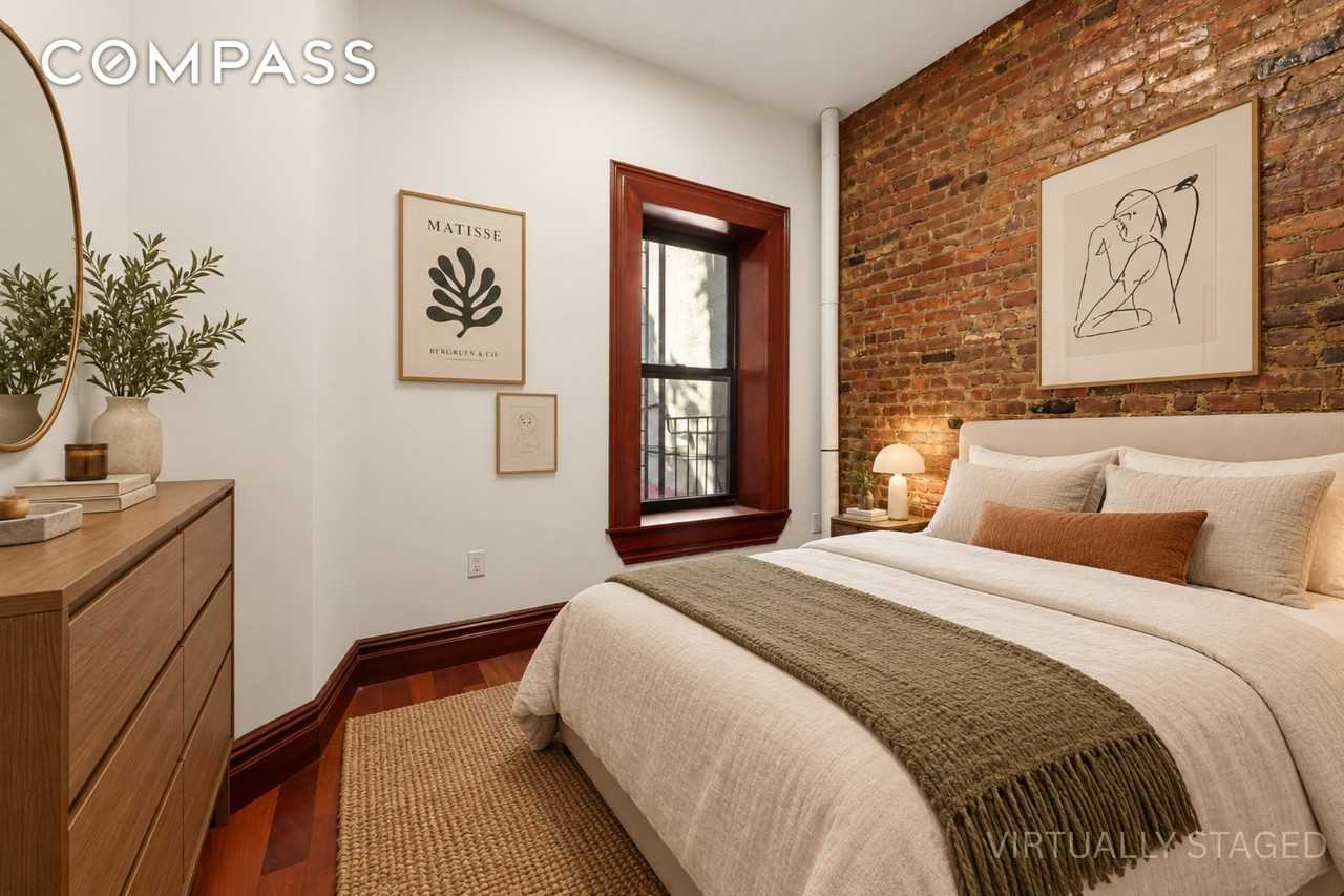 214 E 82nd St #8 - Photo 3 of 5