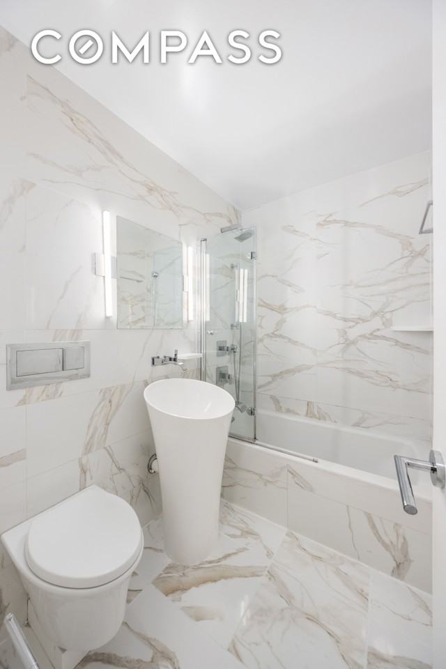 207 E 74th St #2B - Photo 4 of 5