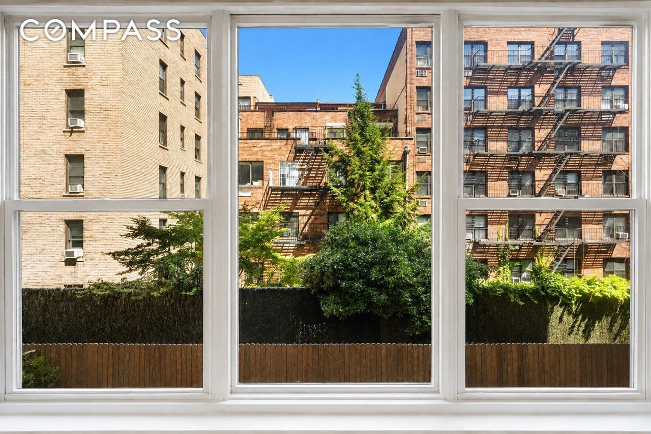 207 E 74th St #2B - Photo 5 of 5