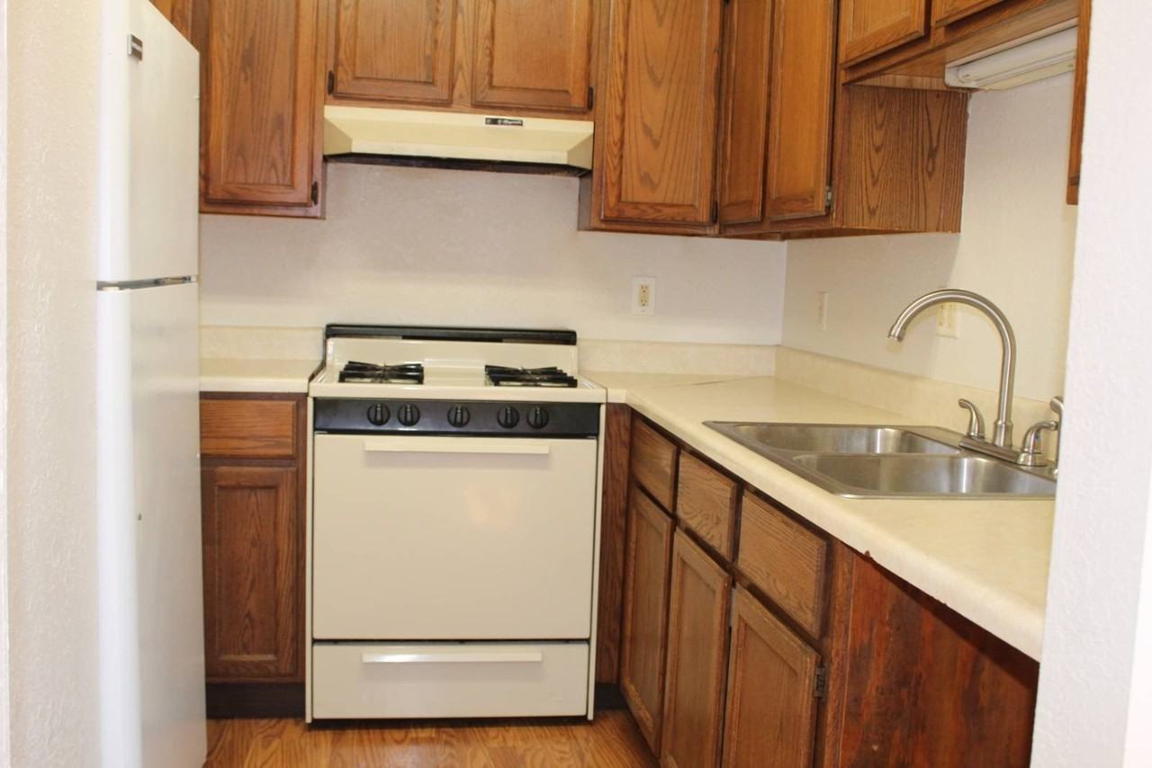 134 Marquette St #301 - Photo 2 of 5