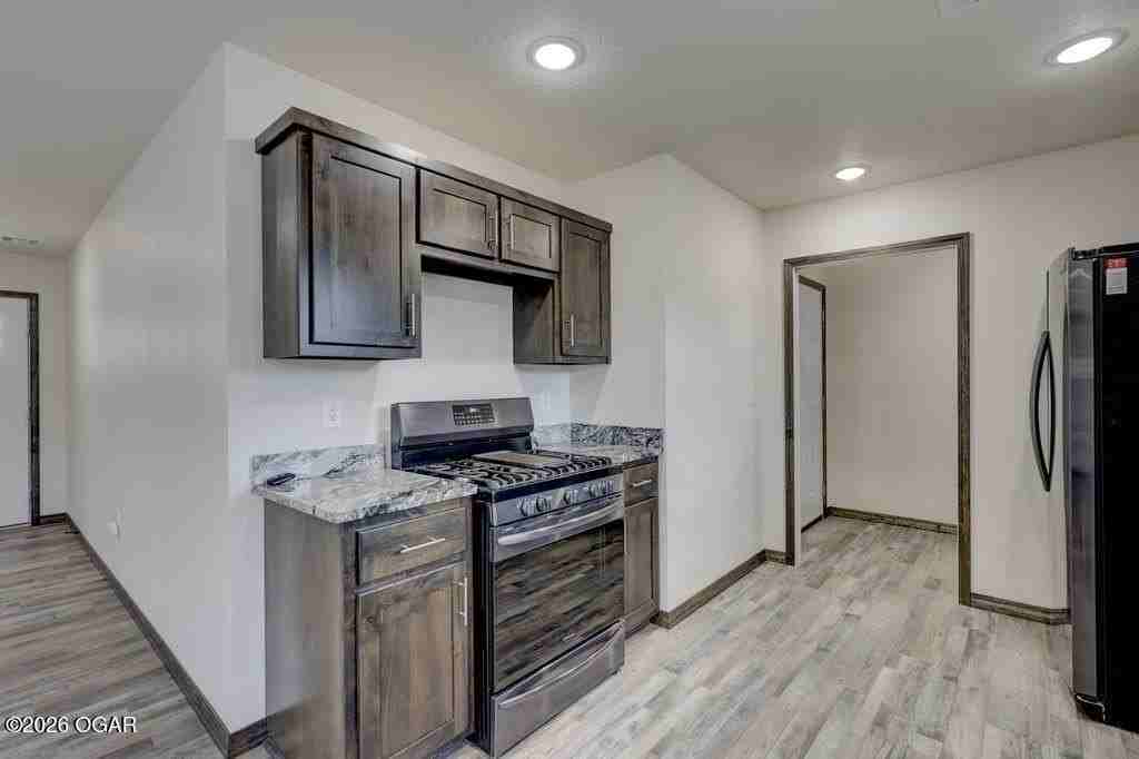 1603 New Hampshire Ave - Photo 5 of 13