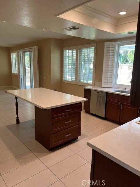 5550 Elderberry Ln - Photo 2 of 7