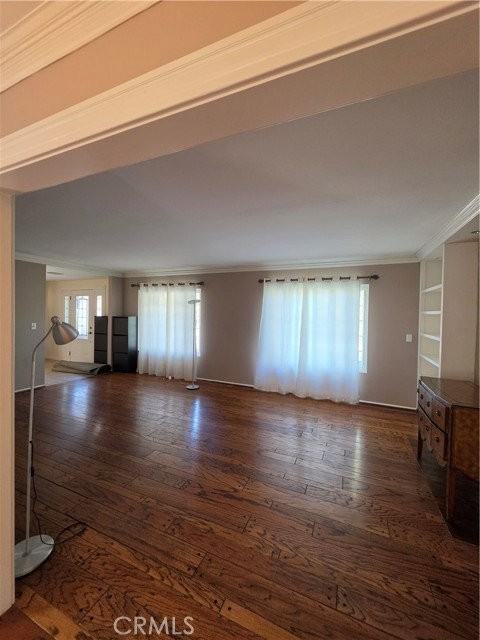 1235 N Craig Ave - Photo 4 of 8