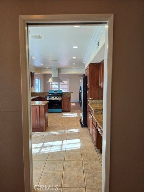 1235 N Craig Ave - Photo 7 of 8