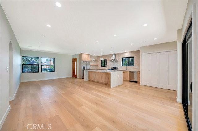 4419 Tyrone Ave - Photo 3 of 8