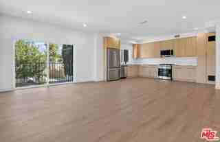 11302 Collins St #1 - Photo 2 of 8