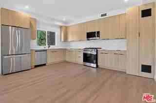11302 Collins St #1 - Photo 3 of 8