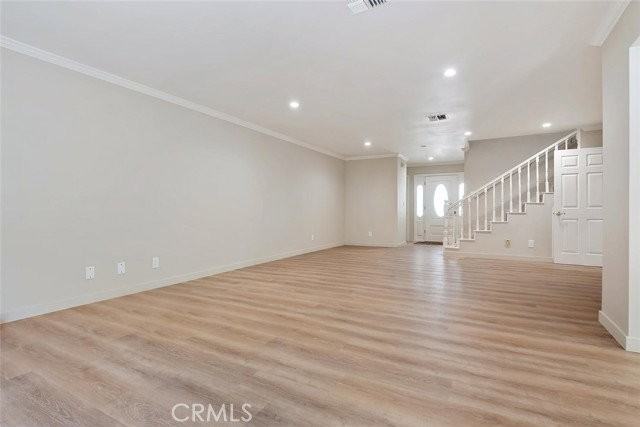 18850 Hatteras St - Photo 7 of 8
