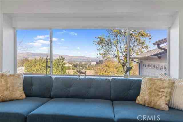 22444 Venido Rd - Photo 4 of 8