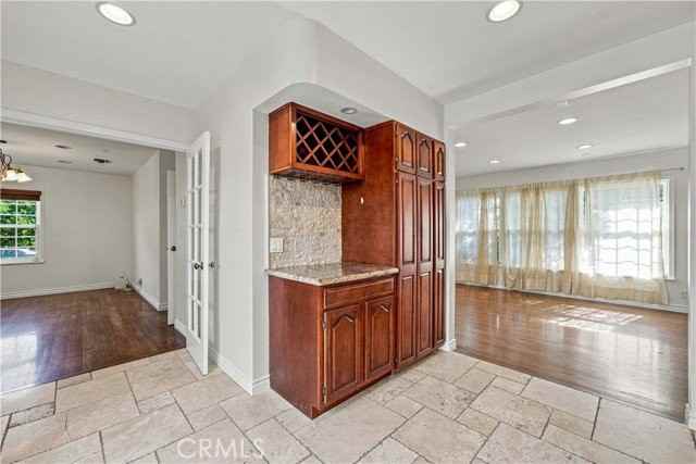 5017 Rubio Ave - Photo 7 of 8