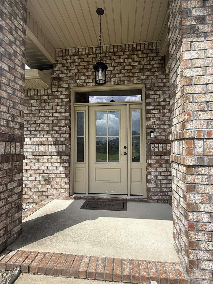5511 Micanopy Dr - Photo 2 of 33