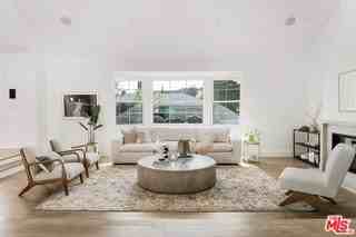 4405 Estrondo Dr - Photo 3 of 8