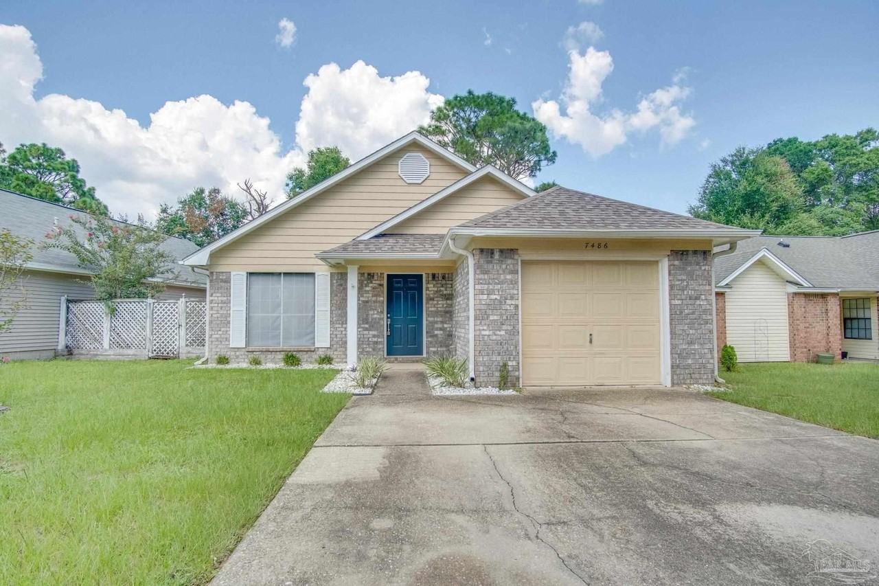 7486 Northpointe Blvd - Photo 3 of 32