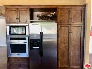 708 Thornhill Rd - Photo 5 of 8