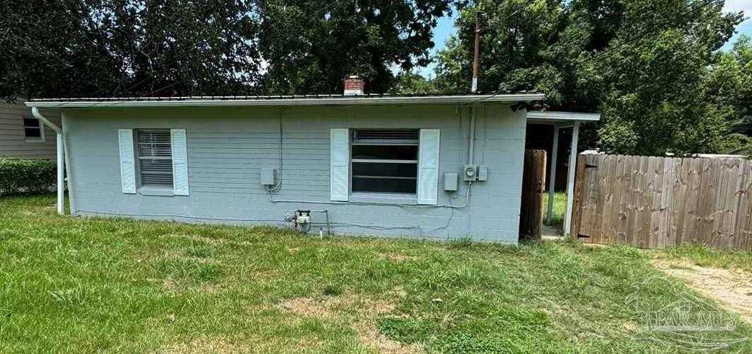 408 Forrest St - Photo 2 of 13