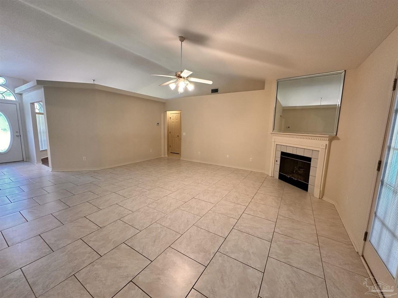 1432 Roebling Trl - Photo 6 of 23