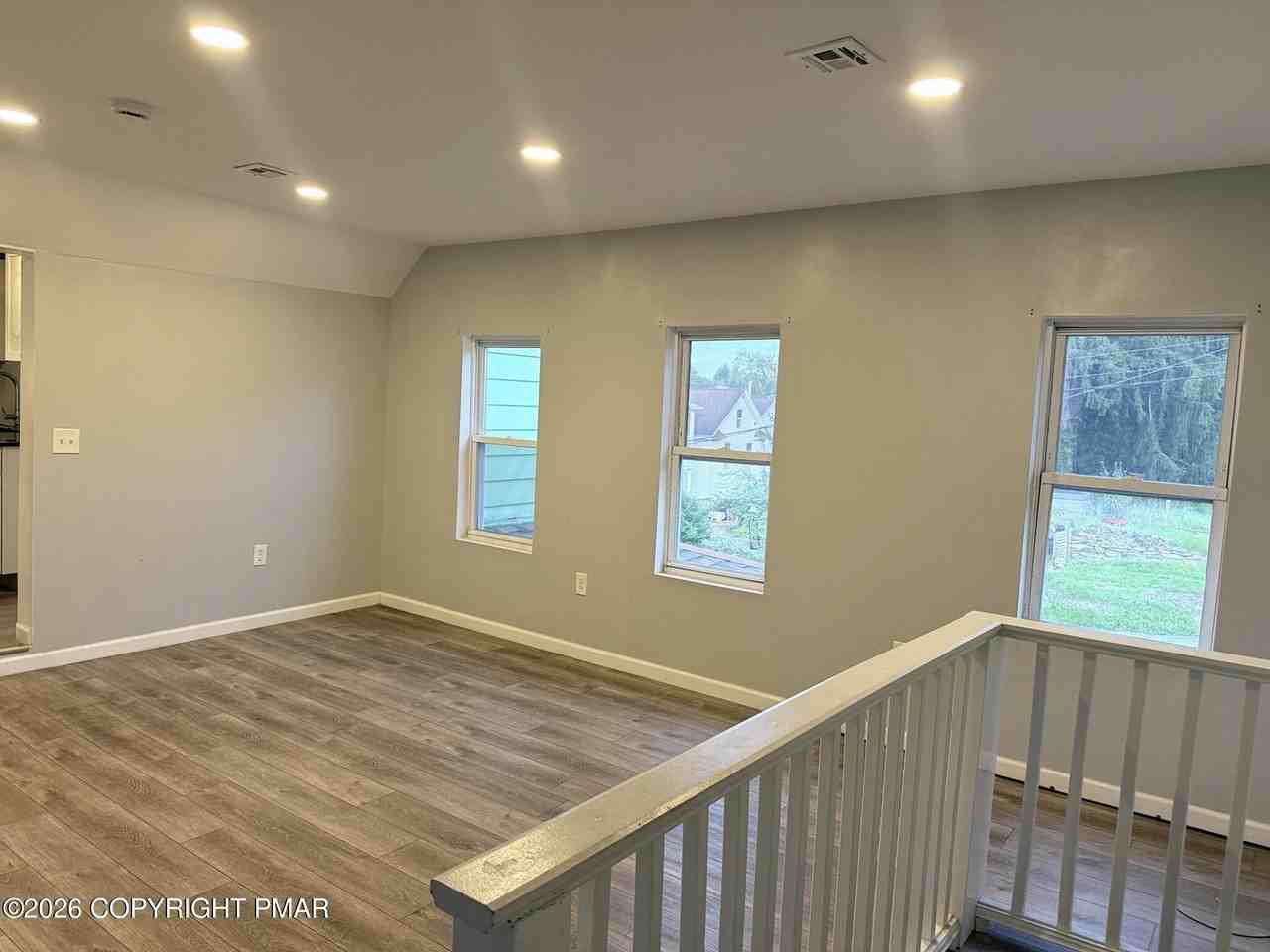 414 15th Ave #2 - Photo 5 of 17