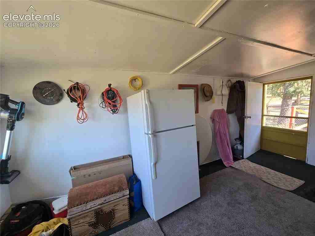 374 Fern Rd - Photo 3 of 36